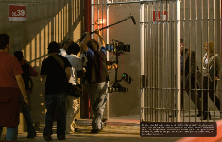 páginas interiores del libro sobre la filmación de la serie de HBO latinoamérica, Capadocia